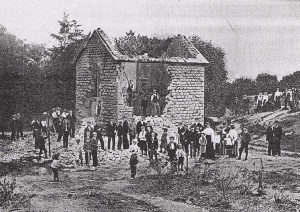 Tramway_cottage_demolition1_1902